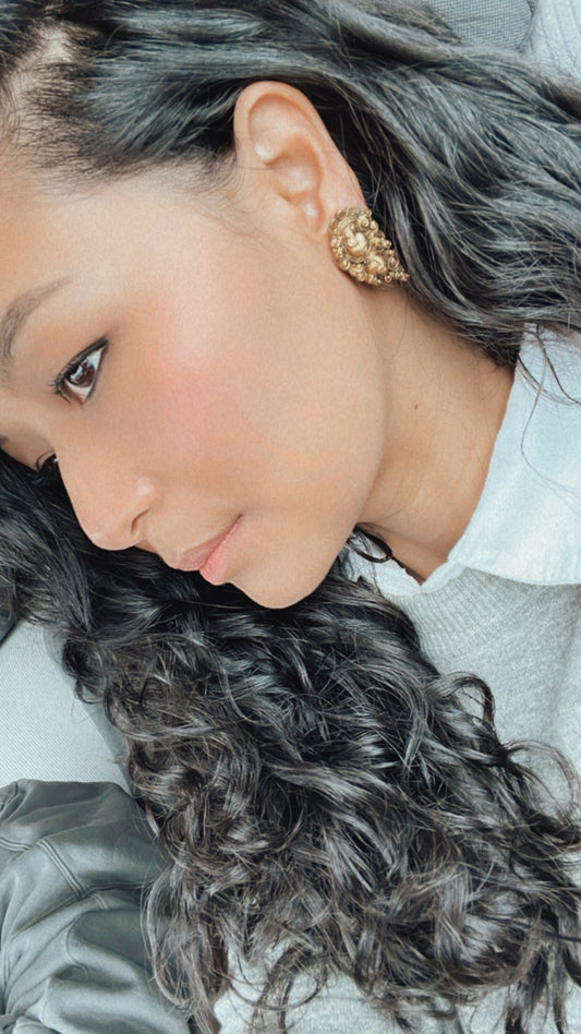 Sankha Stud Earring (Big)